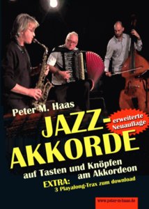 Jazz-Akkorde auf Tasten und Knöpfen am Akkordeon